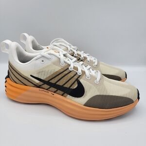 Nike Lunar Roam Running Shoes